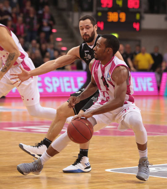 中充满压力 中充满压力