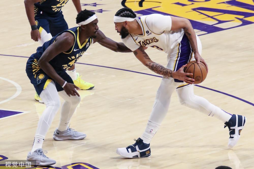 2025年斯诺克世锦赛：赵心童从资格赛突围夺冠